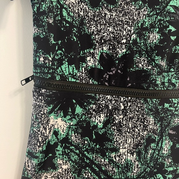 Philosophy Dress - Picture 5 of 5